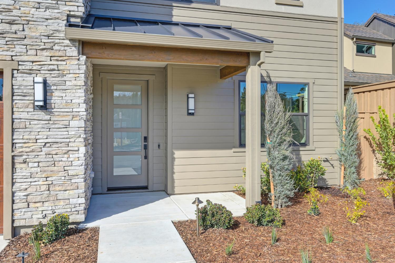 7115 Soleil Way