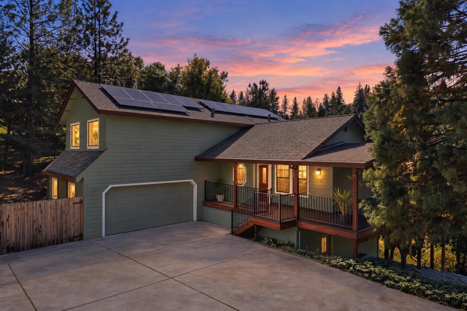 1742 Cherokee Court