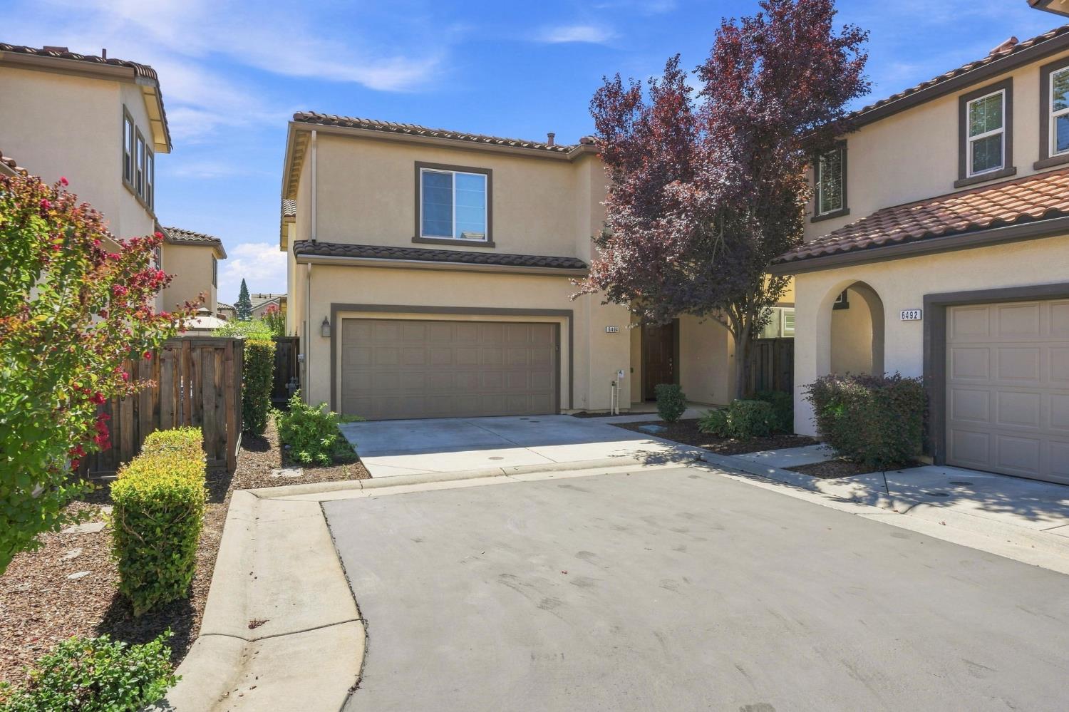 6494 Brando Loop