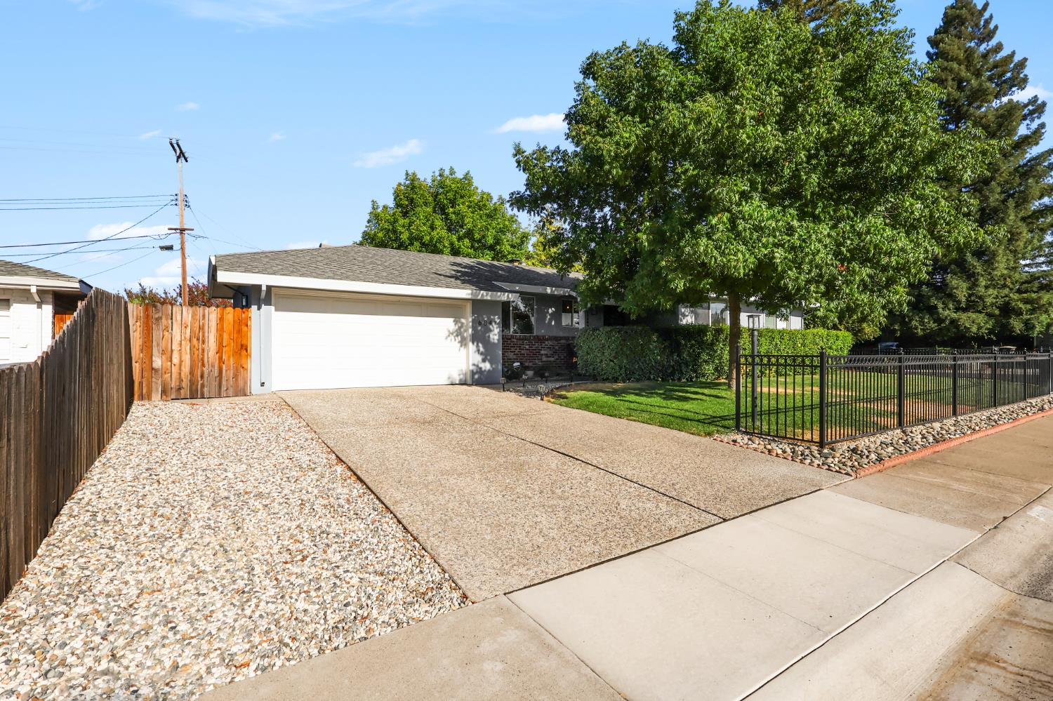 6841 Shalimar Way