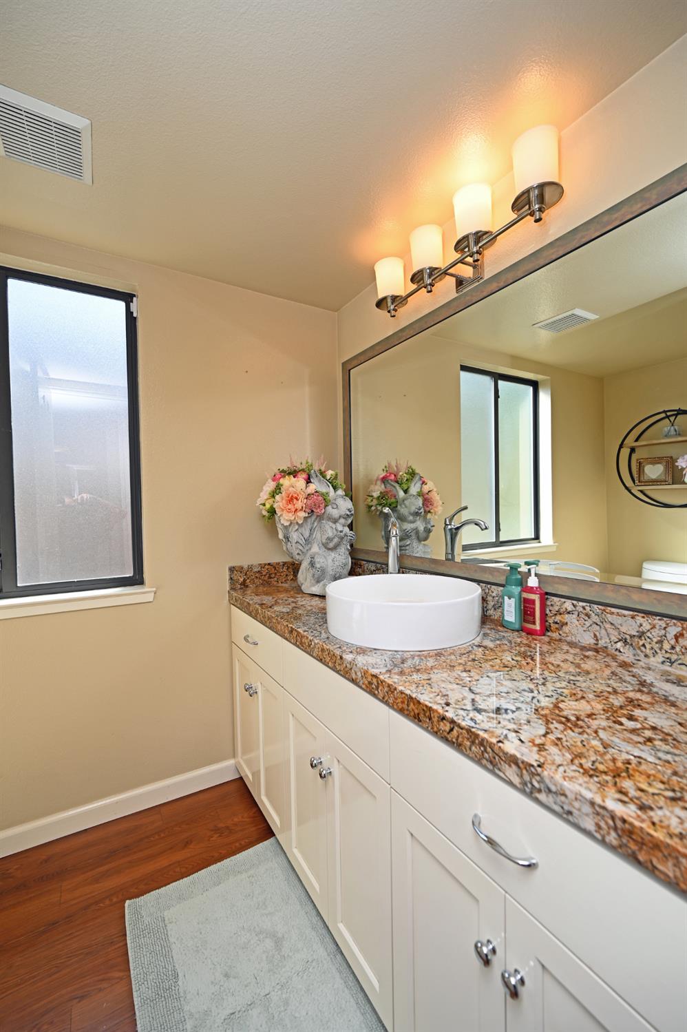 561226939_3e81ff62-fcdd-4bed-943f-559e8c21c189.jpg