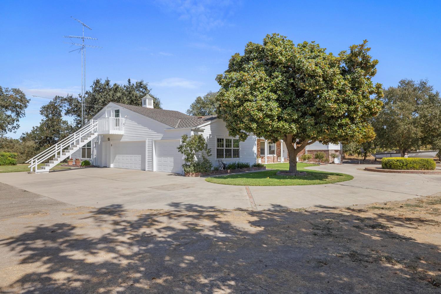 1252 Root Road