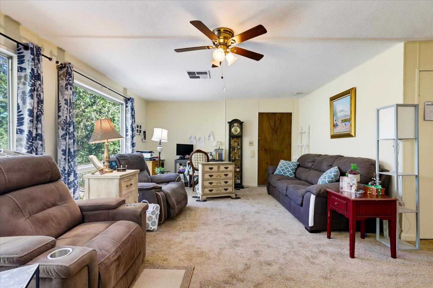 561226888_d6aad389-57fd-45e8-b9bf-7233e851eef3.jpg
