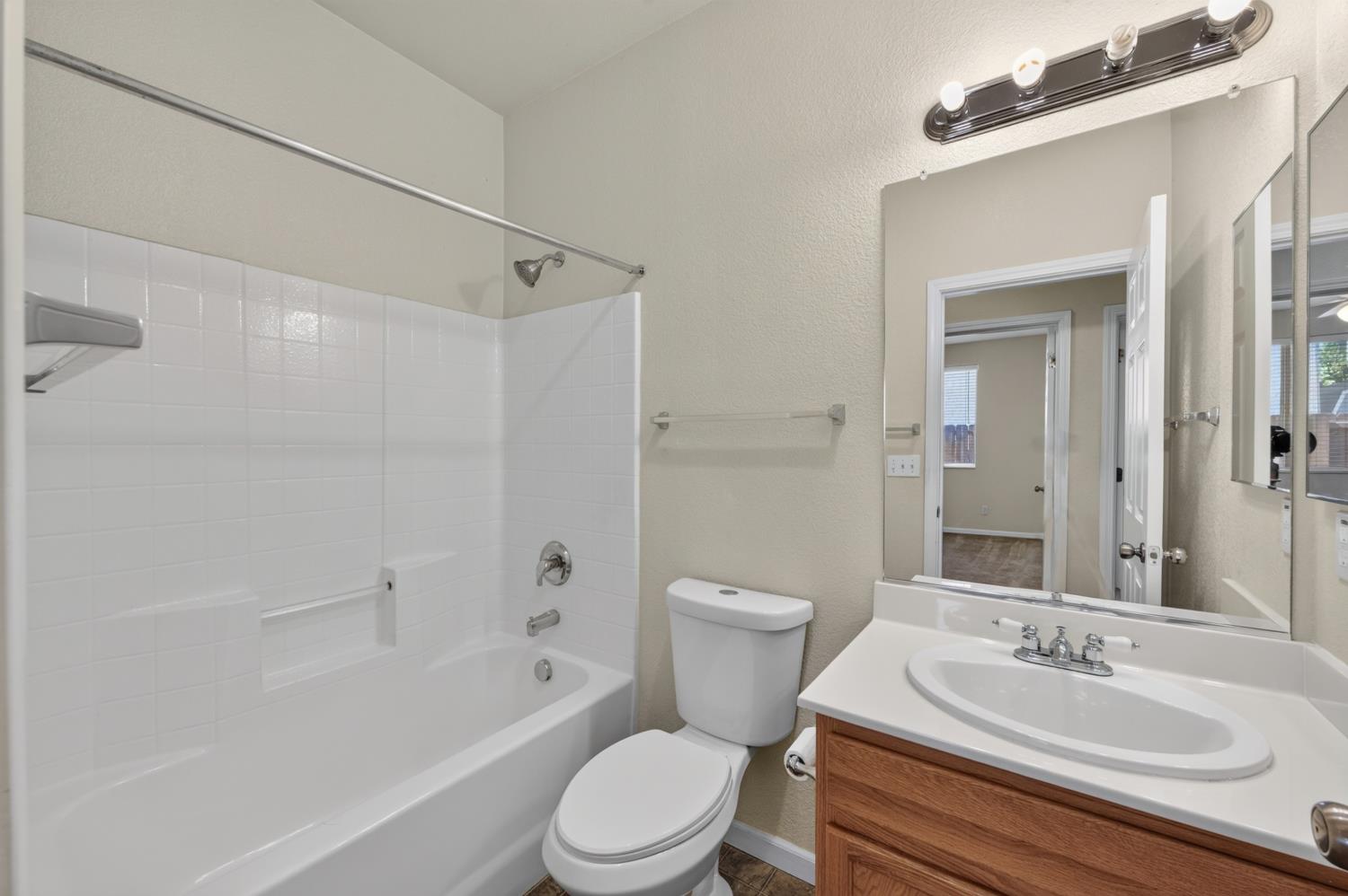 561208058_edde2bed-15cf-4cce-857d-b923f6df8f18.jpg