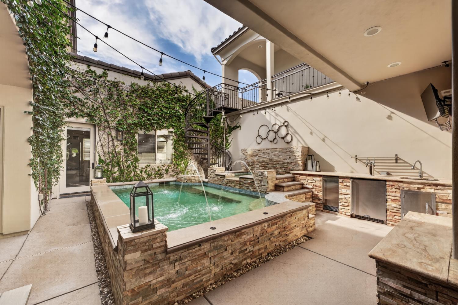 4323 Cordero Drive