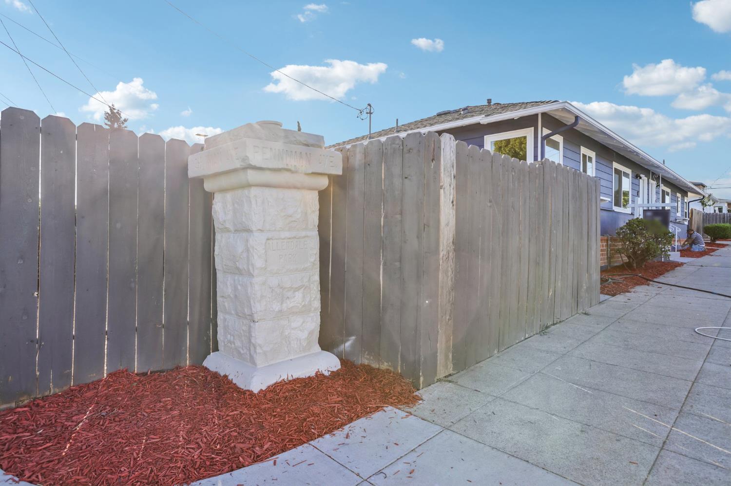 4029 Penniman Ave, Oakland — 34