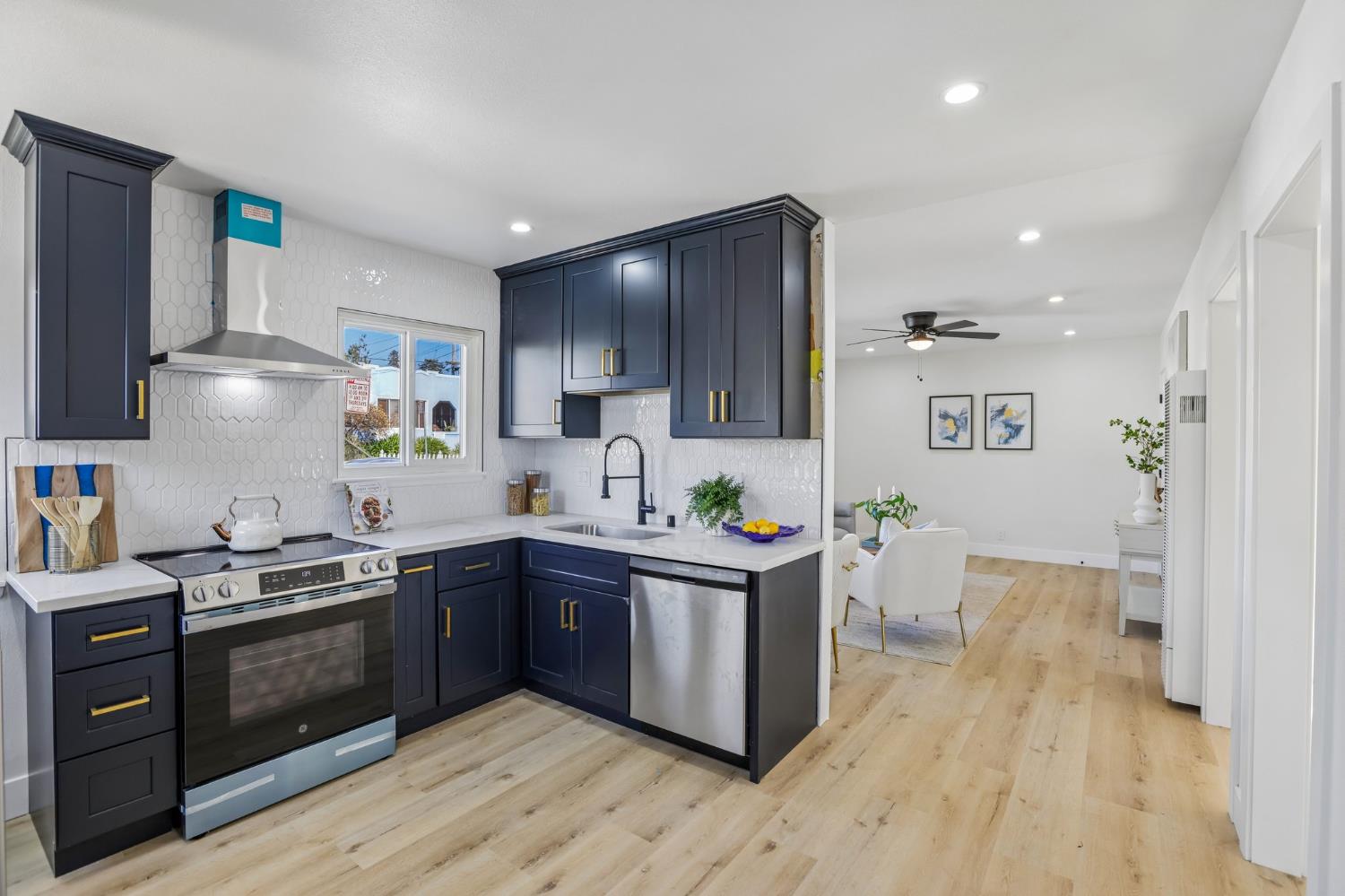 4029 Penniman Ave, Oakland — 18