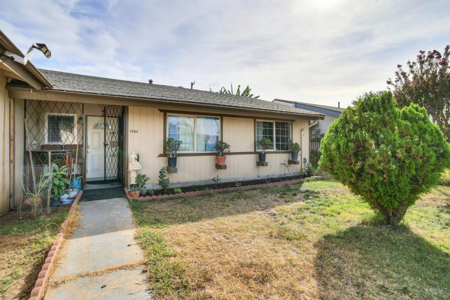 1984 Niantic Way, Sacramento, CA, 95822-4817
