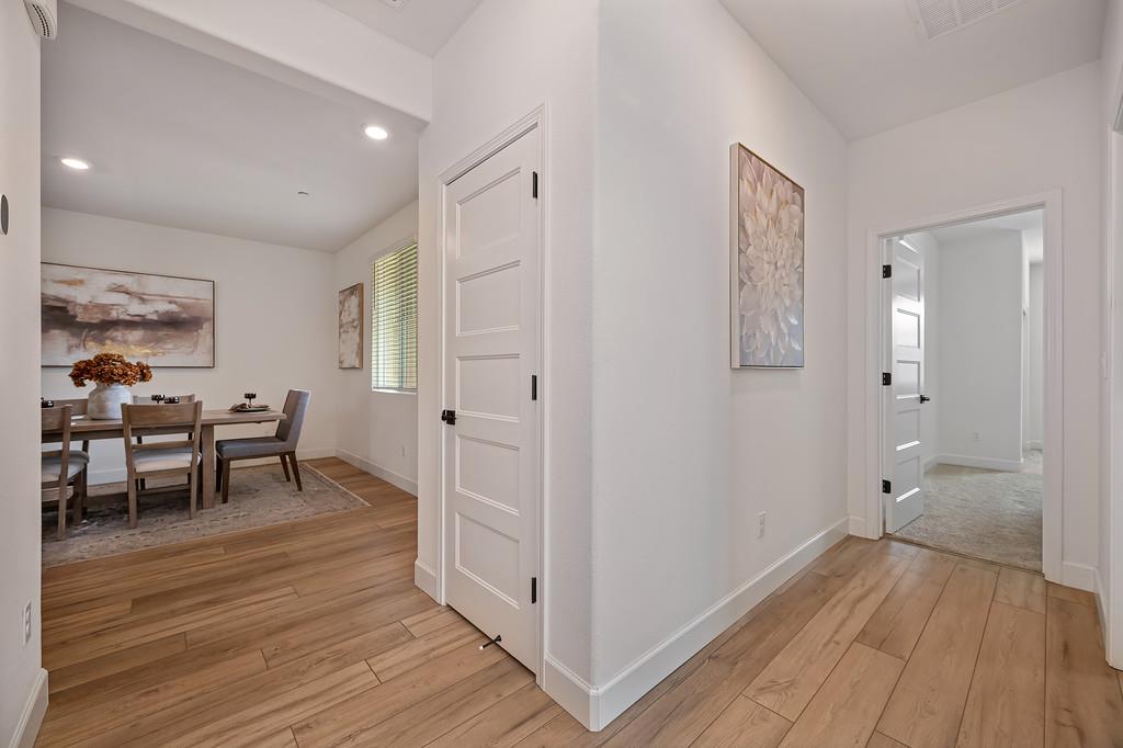 561229147_330c9892-3a60-4242-9ca8-ed864c082bfa.jpg