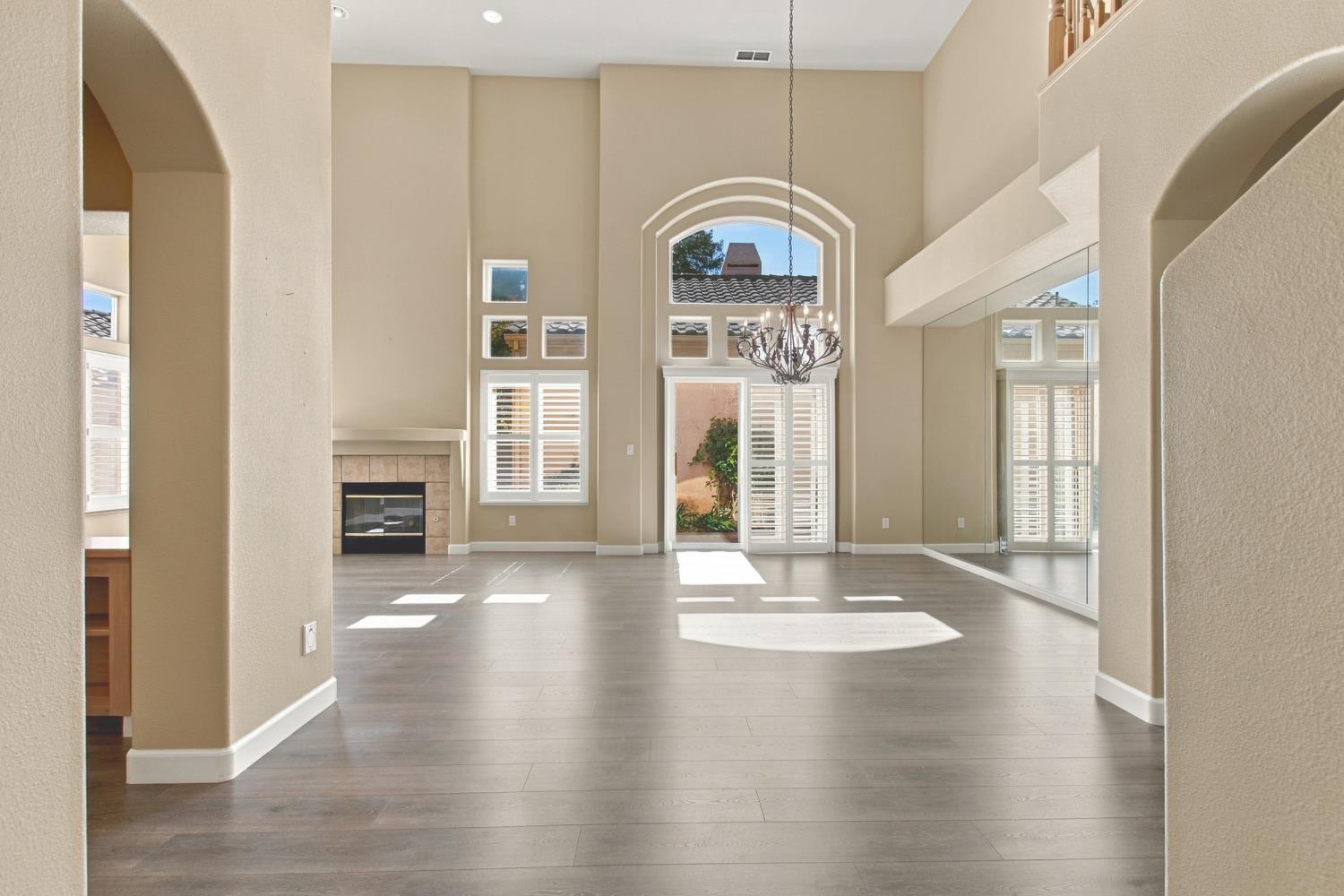 404 Solmar Court