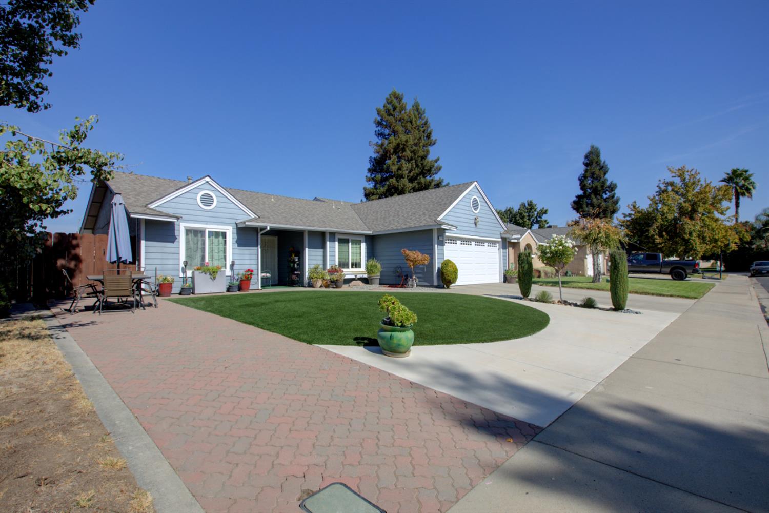 12123 Fearl Drive