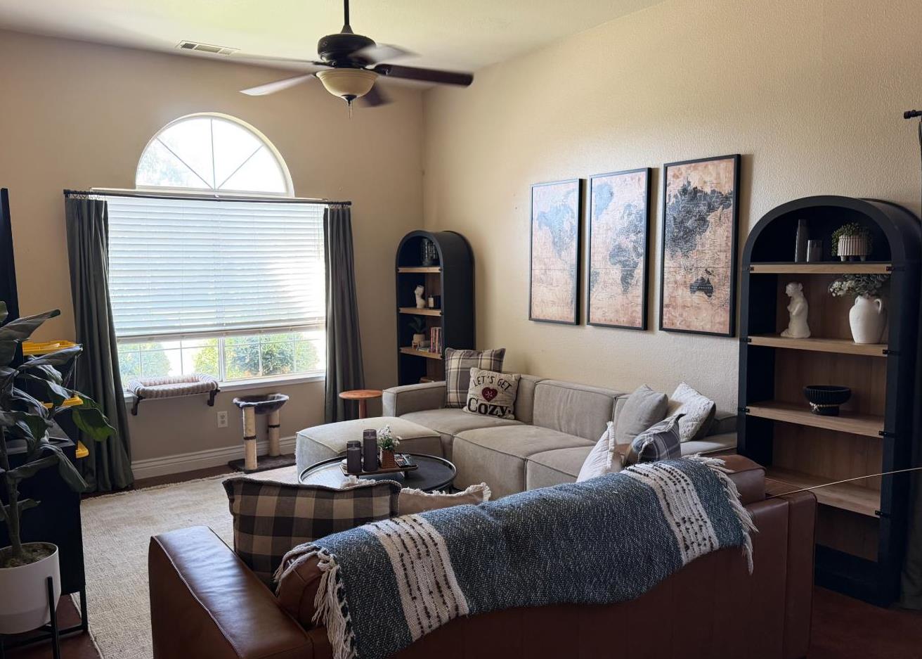 1390 Ranch House