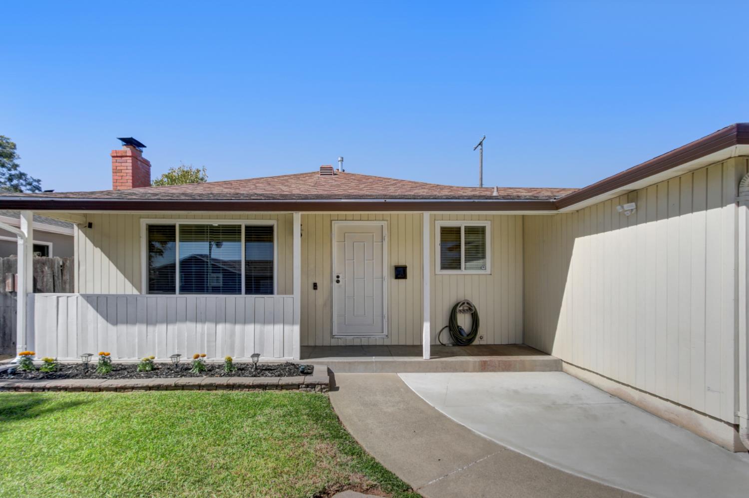 4960 Bradford Drive