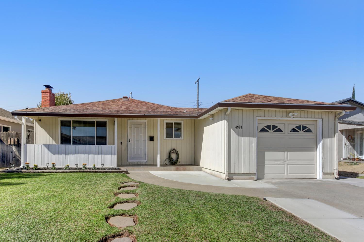 4960 Bradford Drive