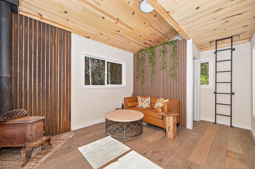 561230859_bcf871ab-6fad-4154-a383-015ebe0772a8.jpg
