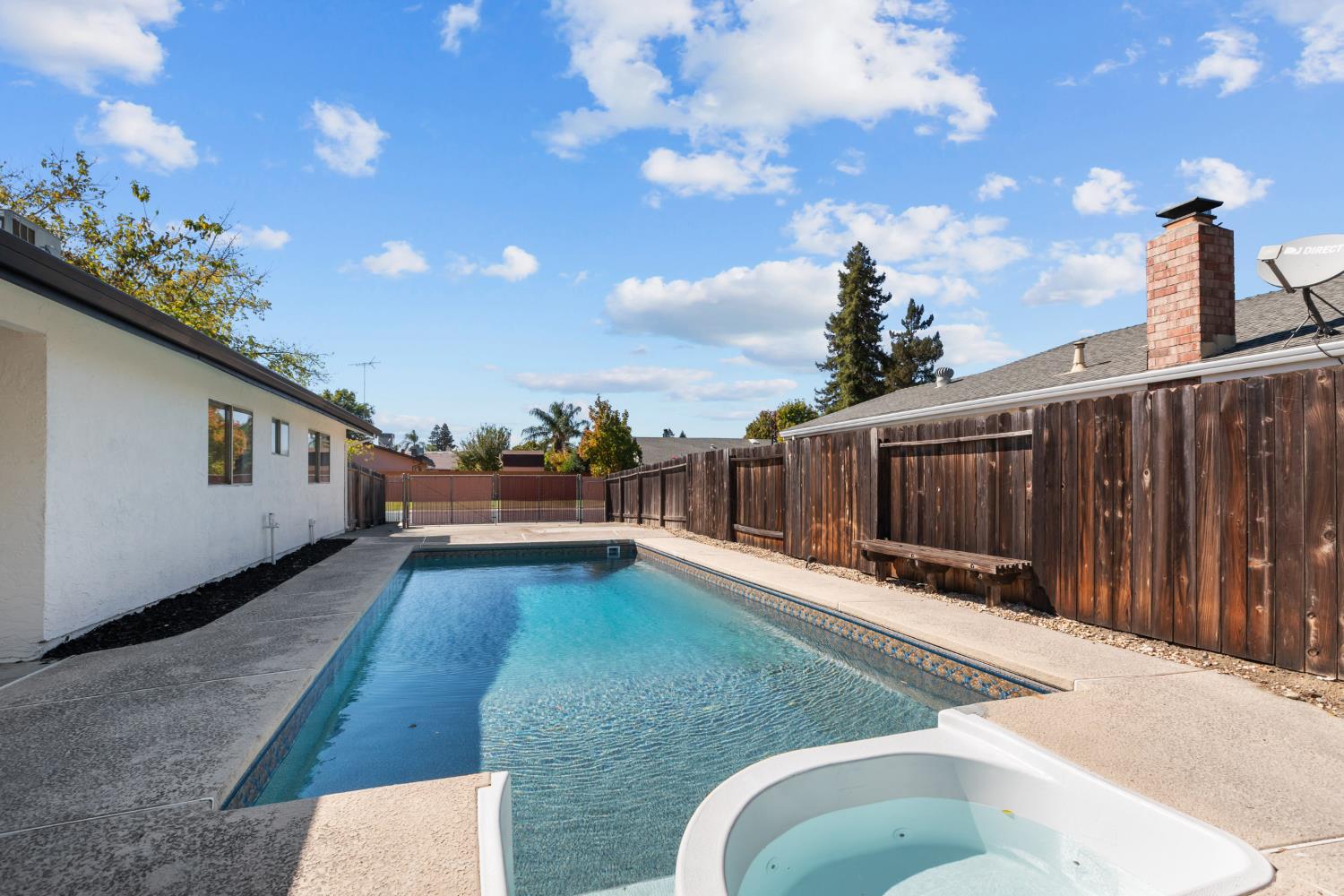 2841 Higgins Road