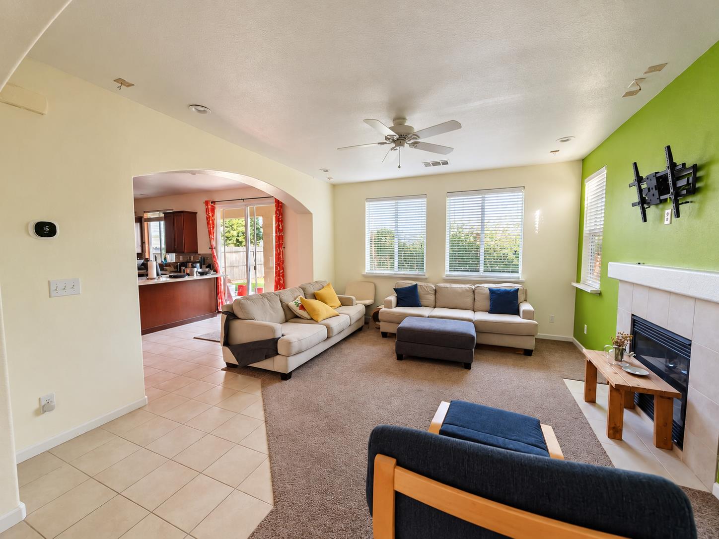 561231560_bc8ebefe-9b59-469f-be25-4c0e54a59916.jpg