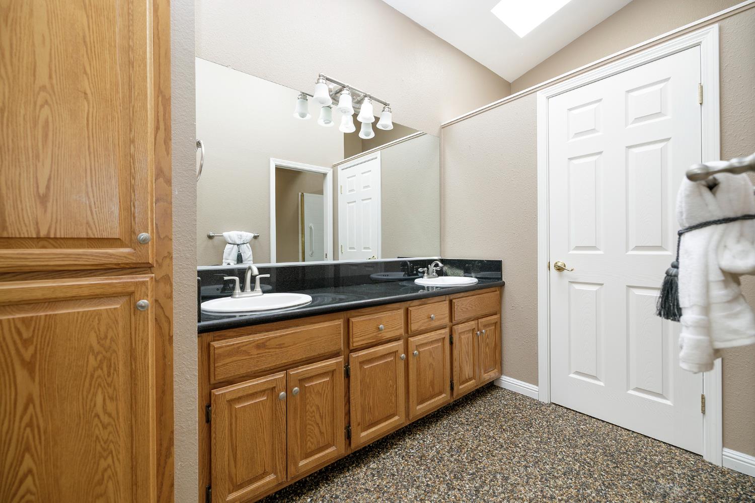 561230949_bf4c94e9-aeb9-4977-8c1e-2f6b3479a35b.jpg