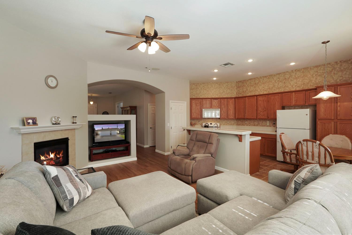 9554 Harvest Gold Court