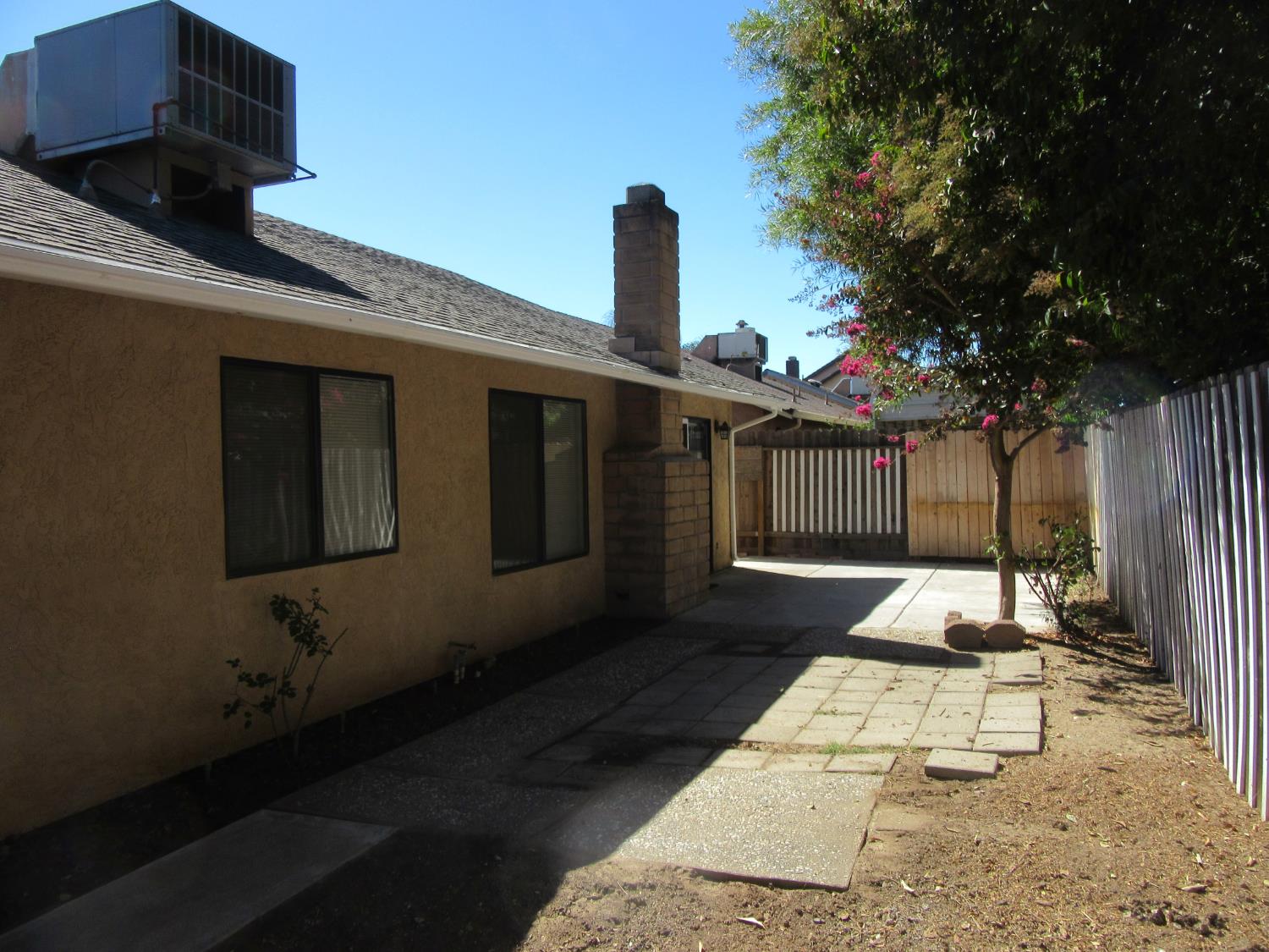 1919 Amberwood Court
