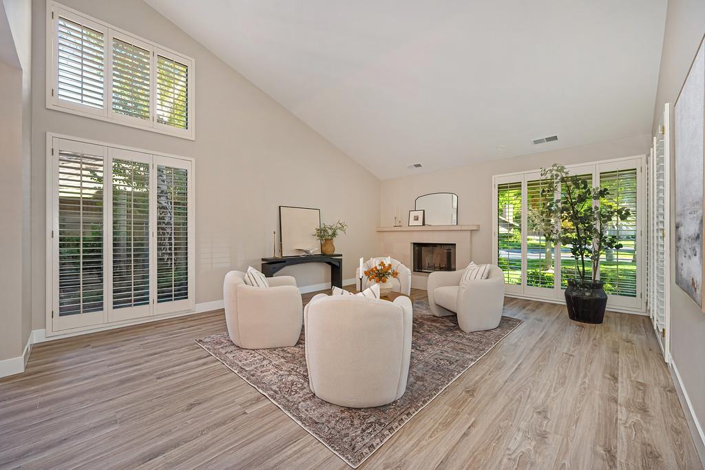 11380 Huntington Village Lane