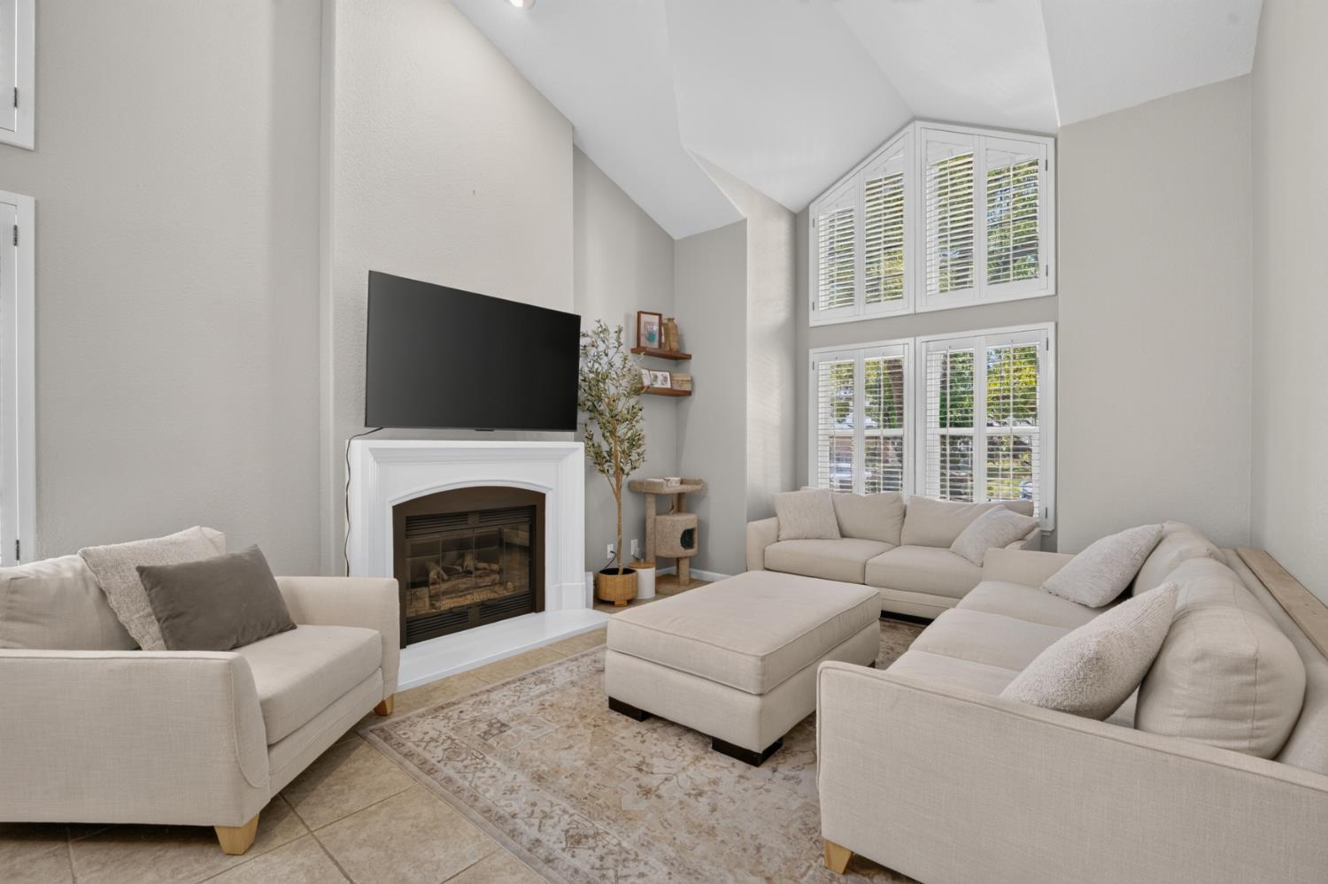 3032 Valasstrada Court