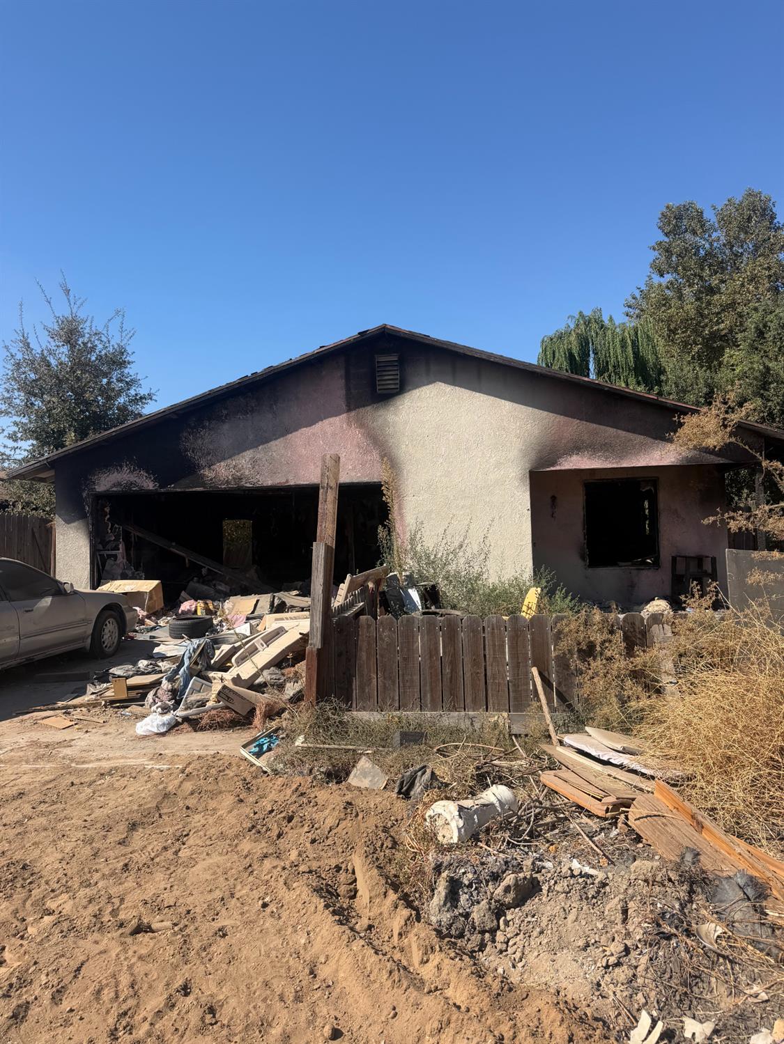 2549 Parkdale Drive