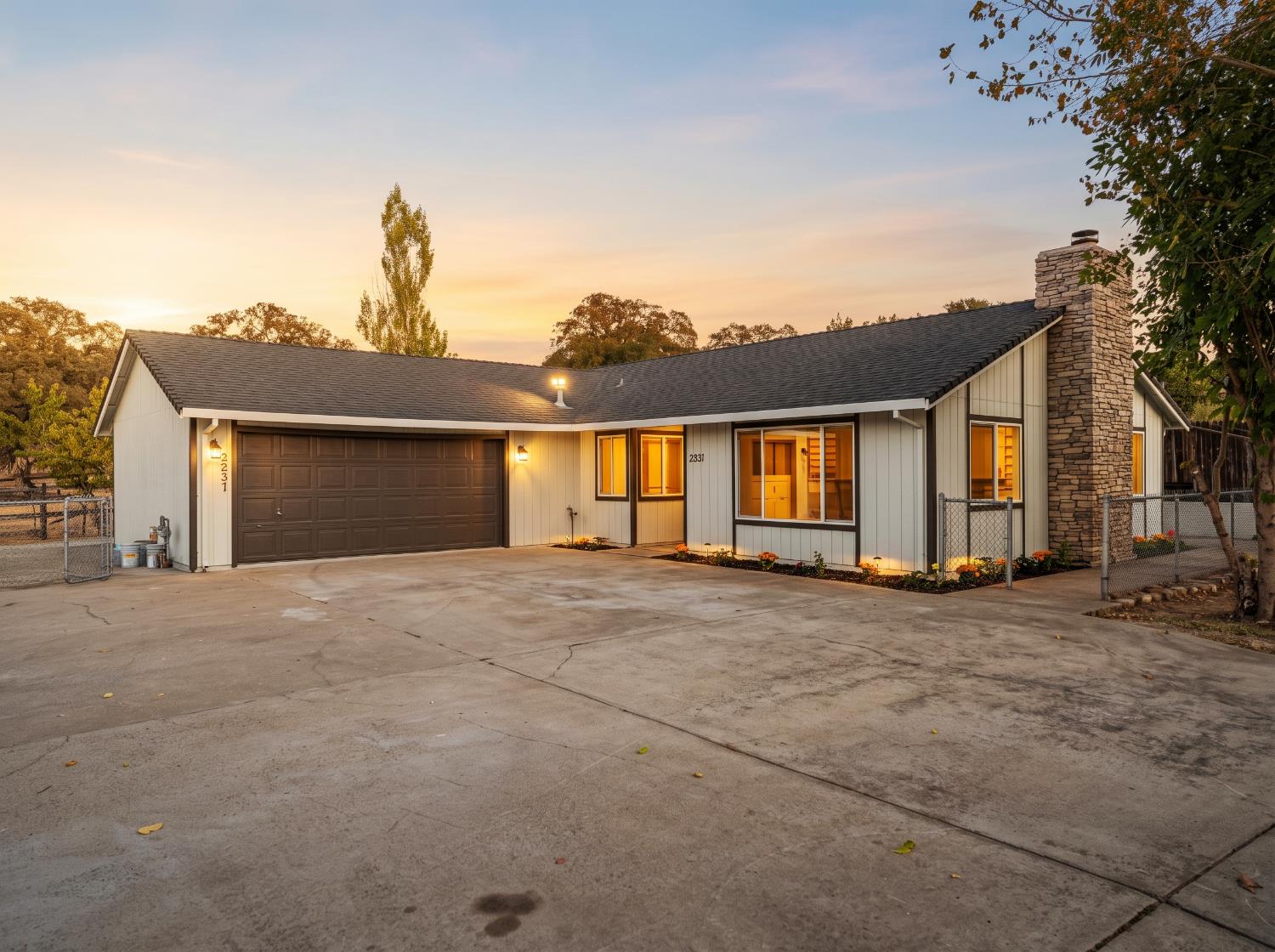 Front Image Thumbnail for ME226121707