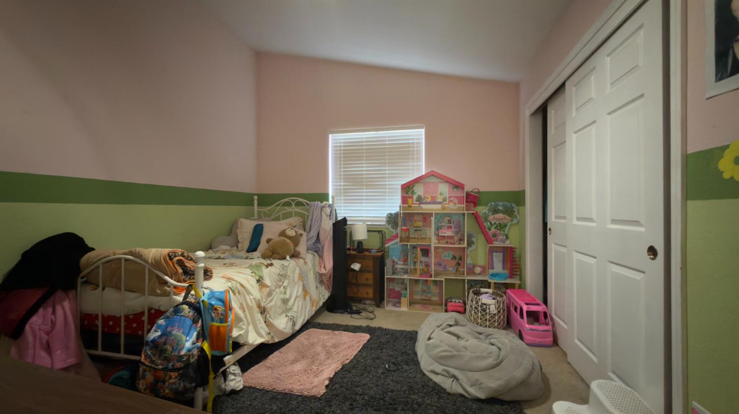 561232602_8b6a41b9-9cba-4530-84bb-4c9abf996cf7.jpg
