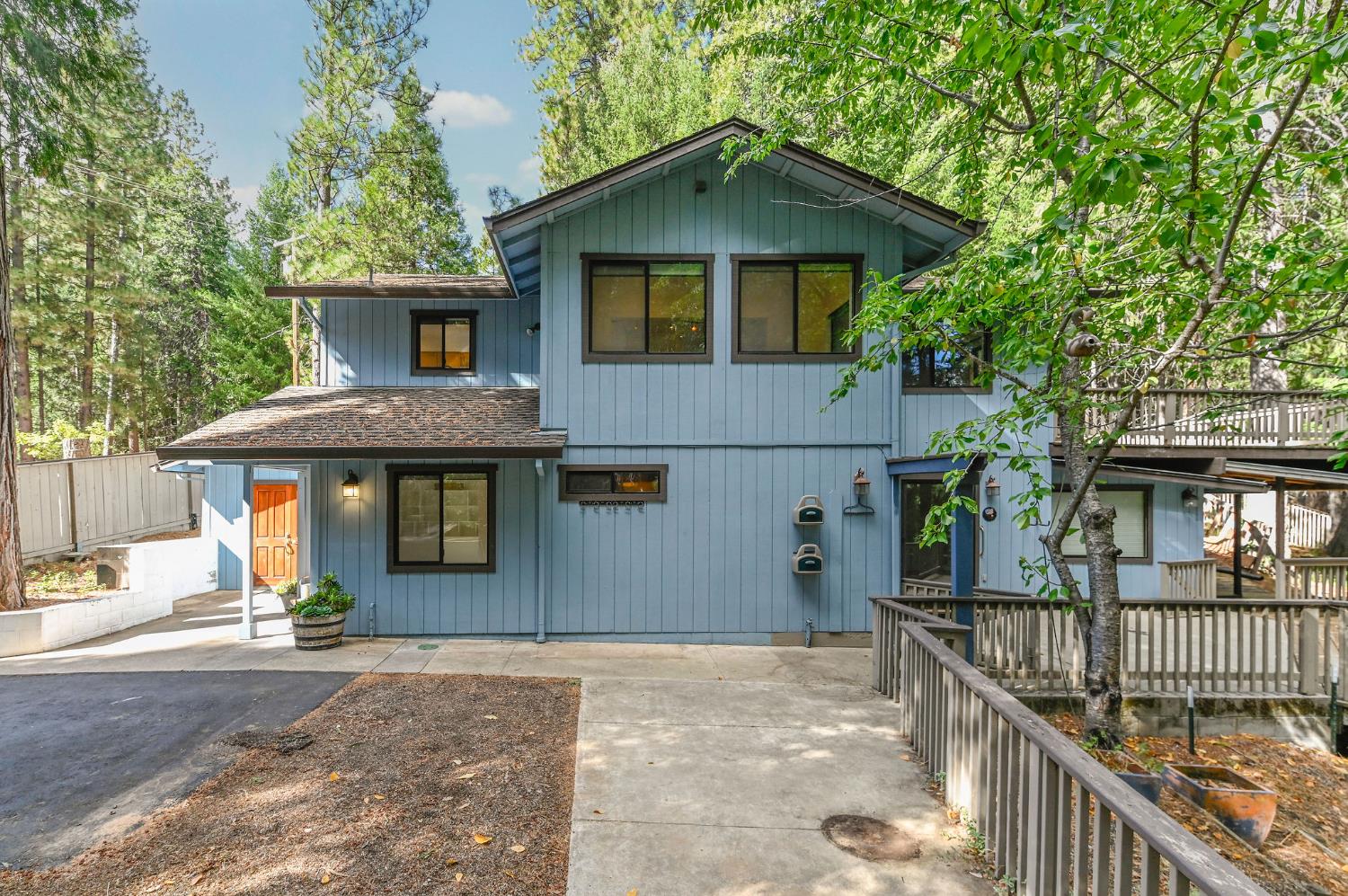 16910 Mckenzie Drive