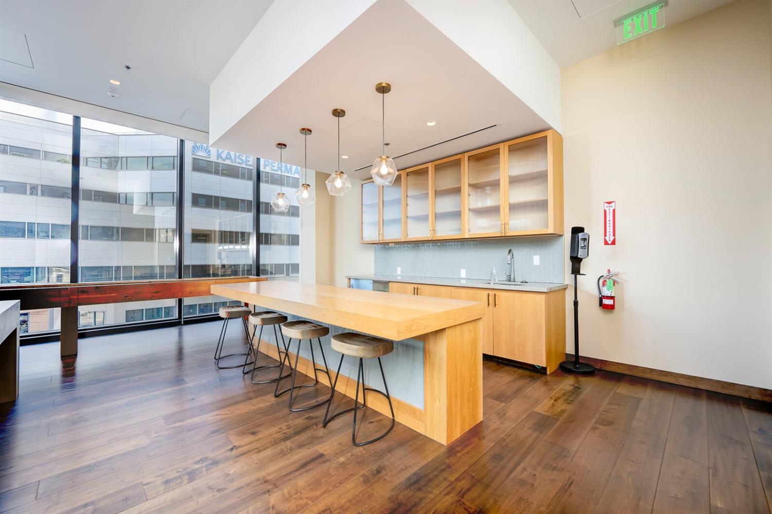 561233924_3b6386f9-b019-4cc7-89a2-ccb933c630e8.jpg