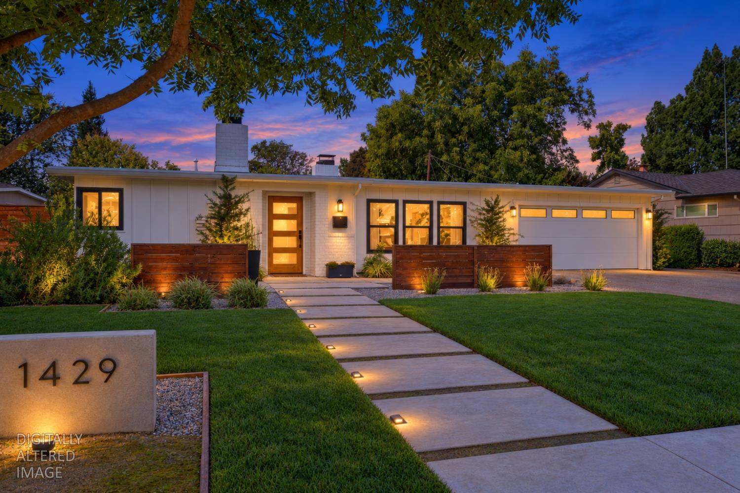 1429 El Nido Way