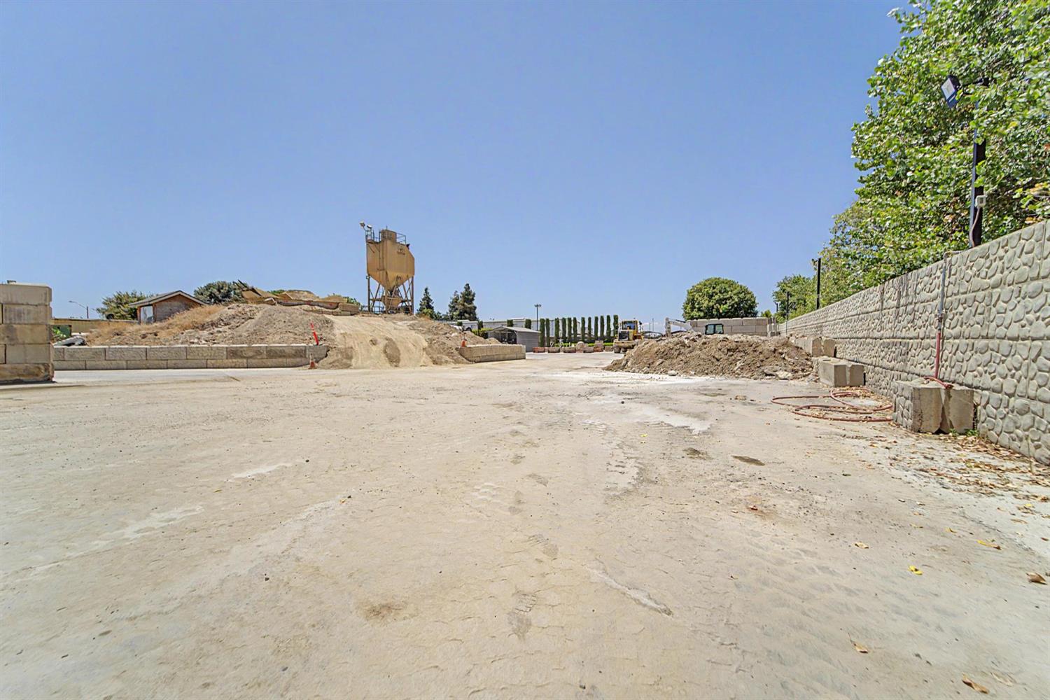 561234242_46d545bc-ea51-4306-b2e3-f1f85a2c4232.jpg