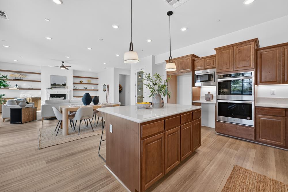 561234456_5e7355bd-9ba4-4c01-9701-da81e7aadb4c.jpg