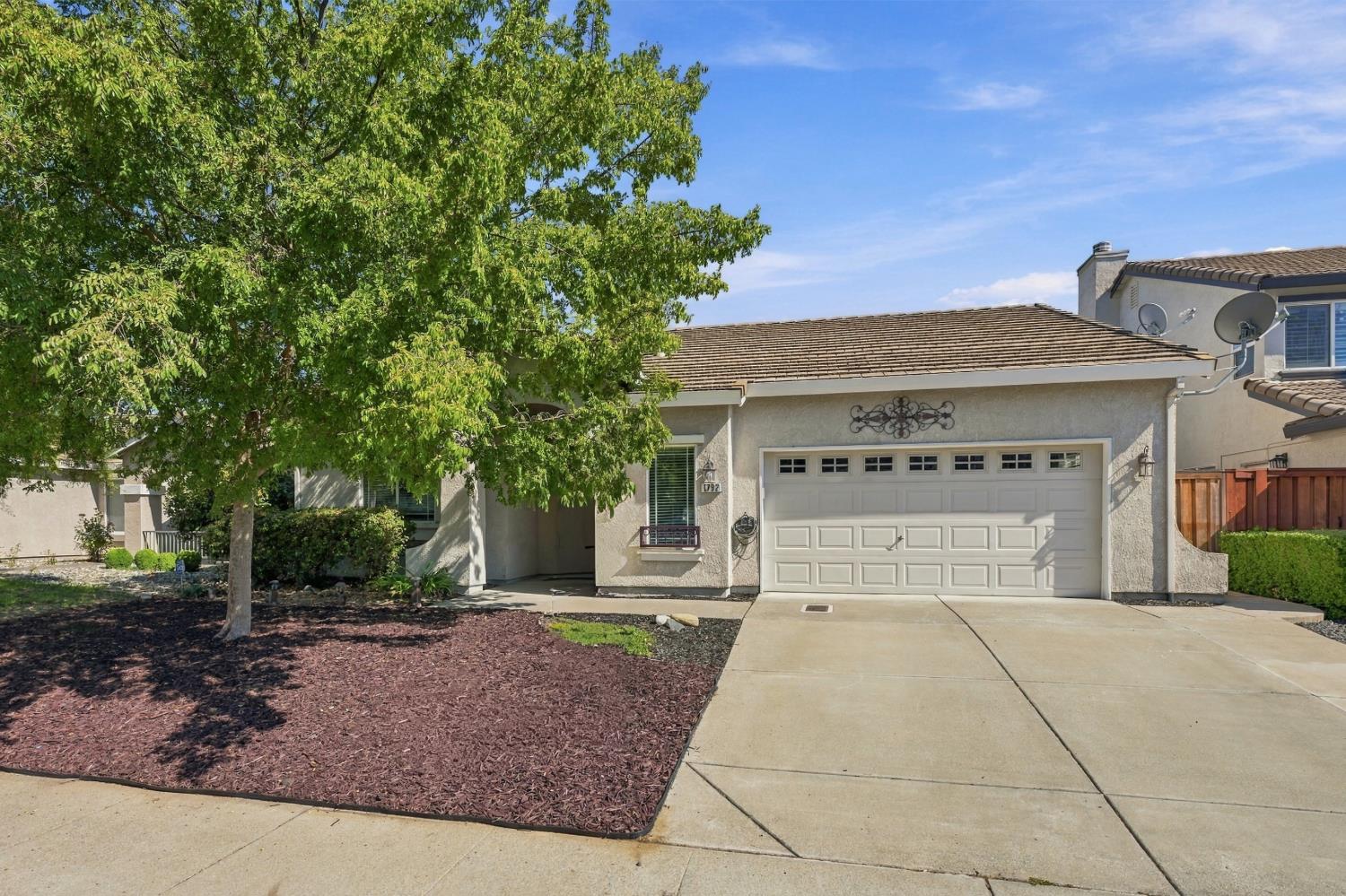 1792 Grouse Run Circle