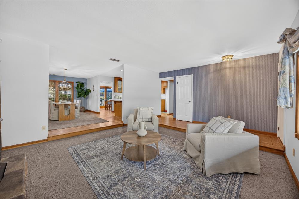 561234618_1b131ebc-6bc4-402e-ab77-583cf4adb9f4.jpg