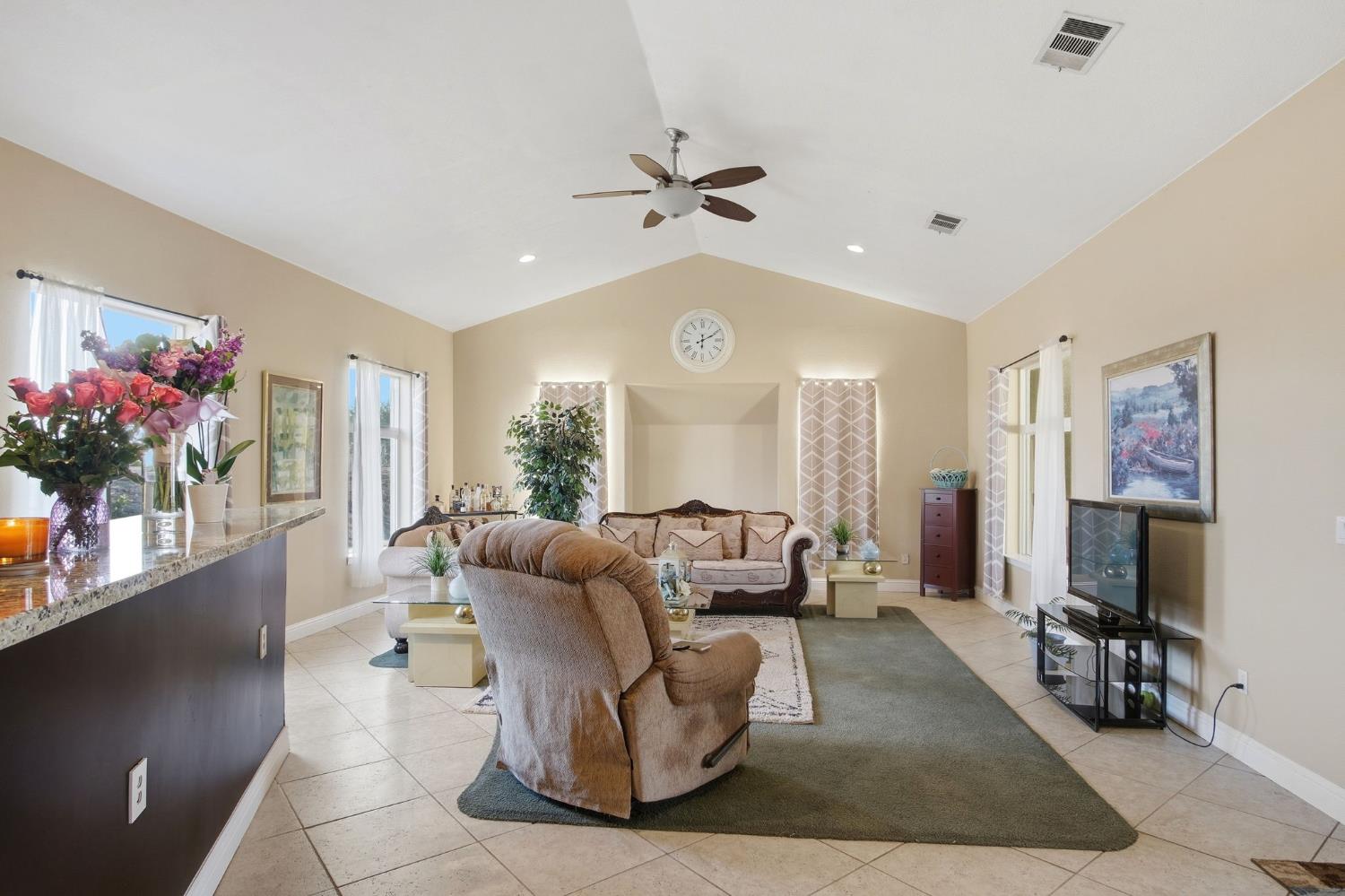 561235375_a86eb2f6-51c9-4b57-ad1c-8aecf48aa8b6.jpg