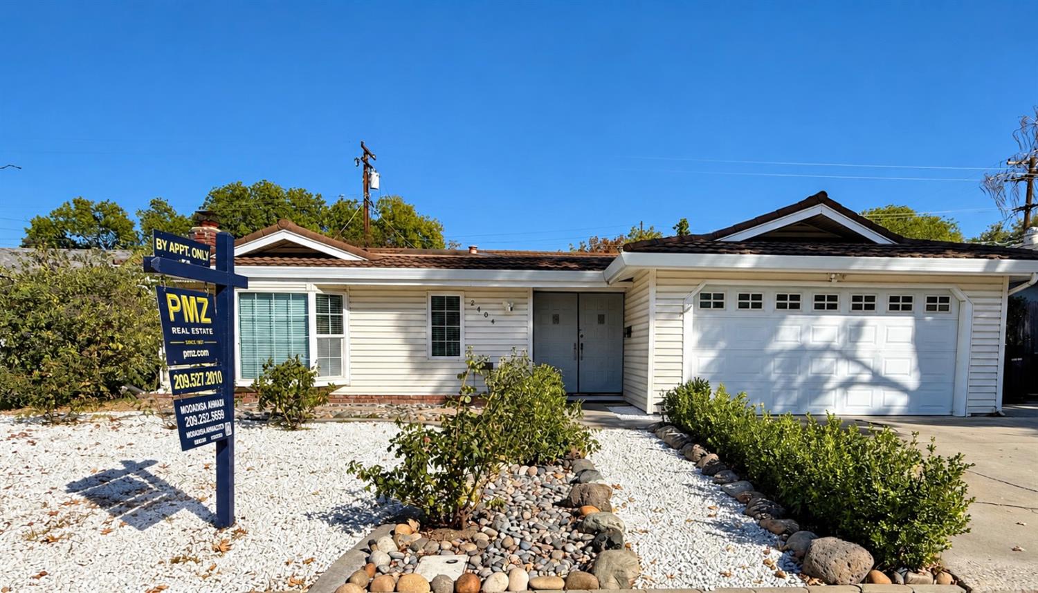 2404 Queenaire Lane