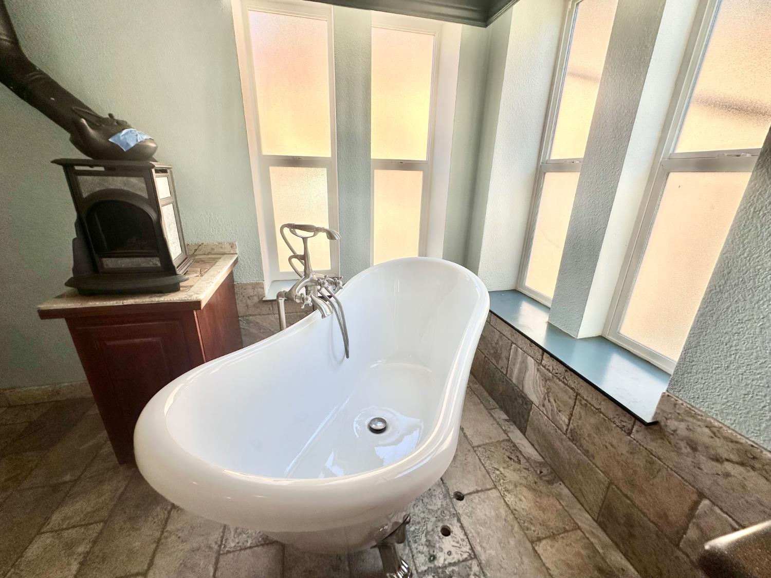 561236086_b9ef923f-a06b-4dda-a0be-94f6514bb9ac.jpg
