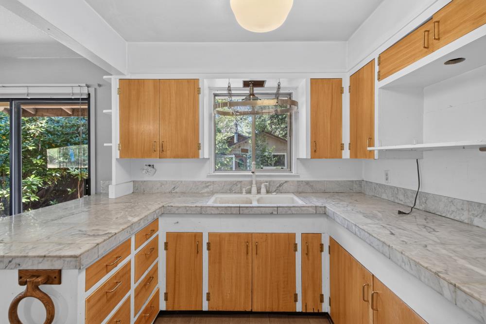 561236525_b1722492-4193-469c-b31e-e480d3052fd9.jpg