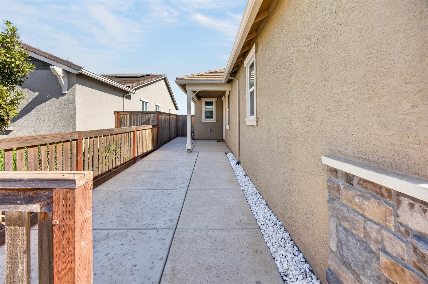 561238219_760aaced-4505-4ec8-a804-7a7d517cf25f.jpg