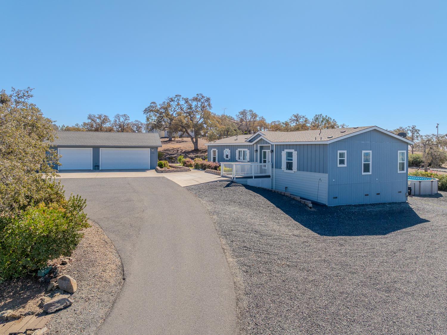 13581 Hoyito Circle