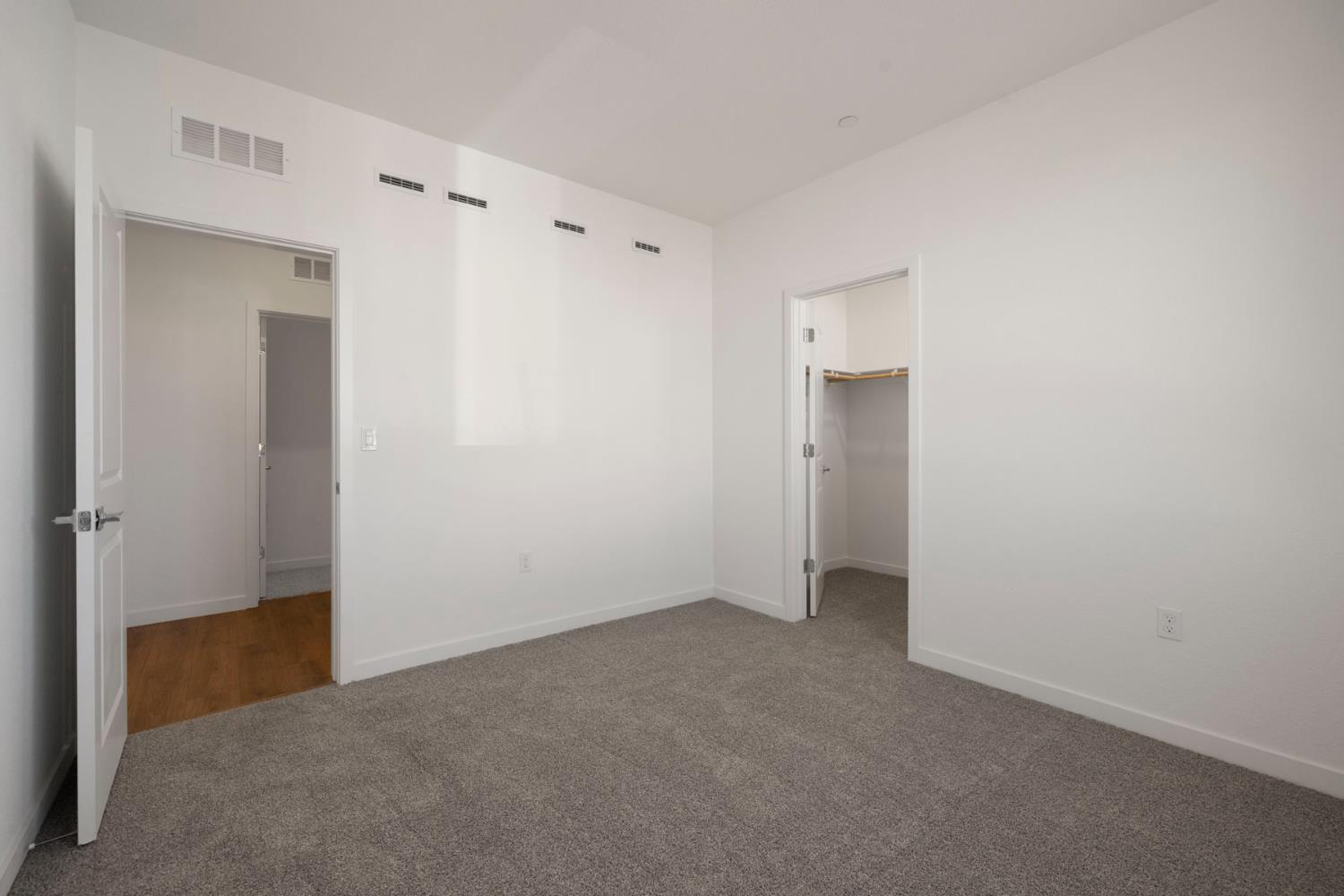 561208486_f7d4352d-4953-4743-9ab7-995cdddccfe1.jpg