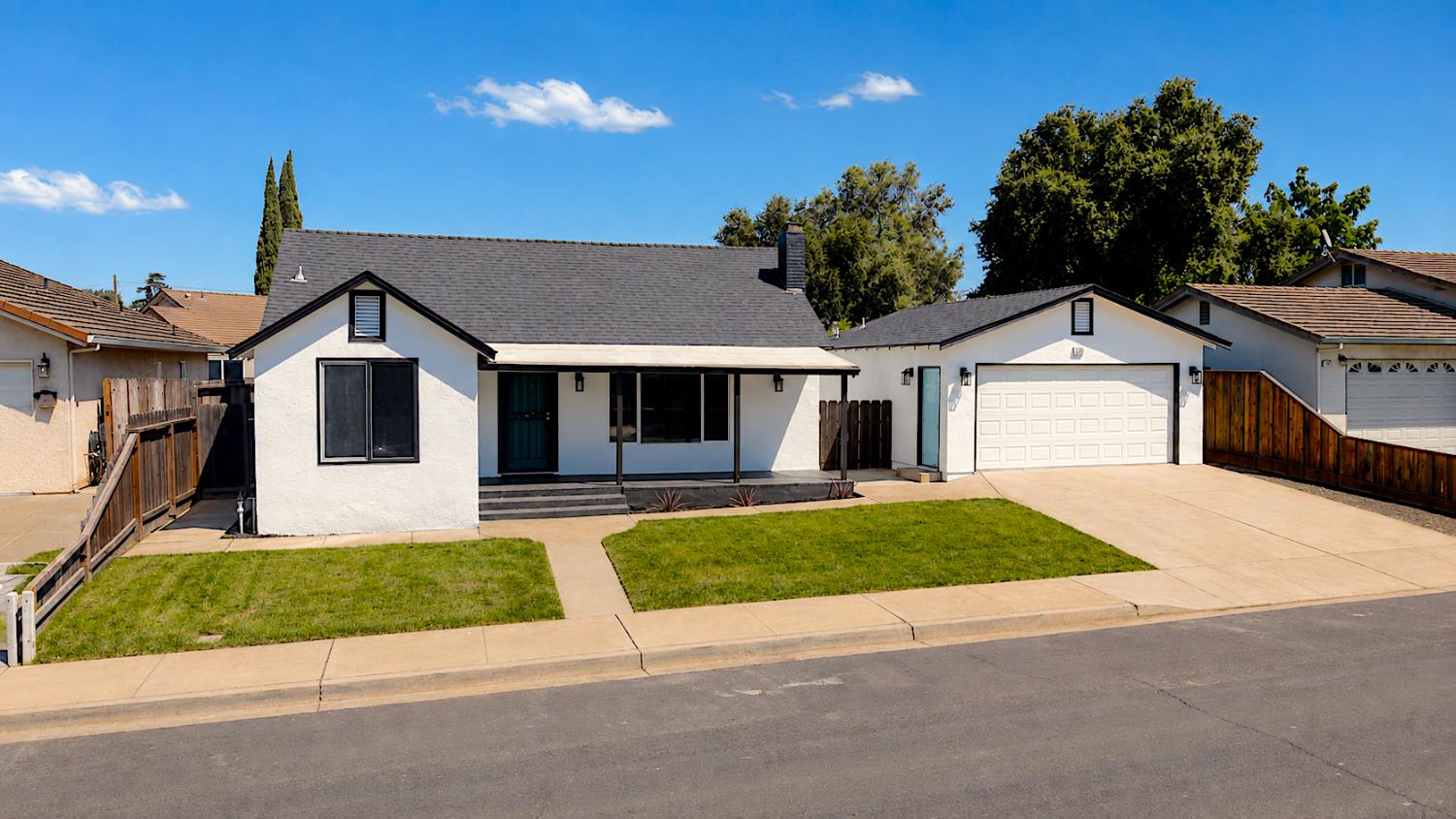 13361 Bentley Street