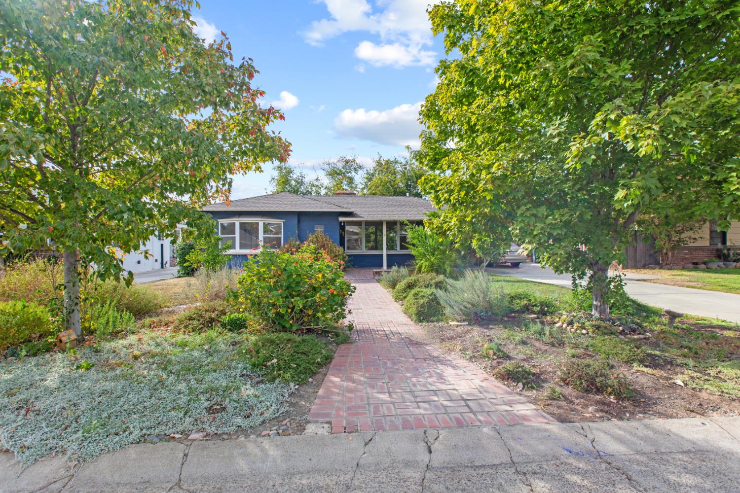 Located in the desirable Arden Park neighborhood, this two-bedroom, one-bathroom home offers over 1,400 square feet of living space on a generous .24-acre lot. With its solid construction, spacious lot, and established neighborhood setting, the property presents an excellent opportunity for buyers looking to make a home their own. Enjoy the convenience of a central Sacramento location near shopping, dining, parks, and recreation, along with proximity to several well-known local schools, including Rio Americano High School, El Camino Fundamental High School, and Jesuit High School. With the charm of Arden Park and plenty of outdoor space to enjoy, this property offers a unique opportunity in an established and sought-after Sacramento neighborhood.
