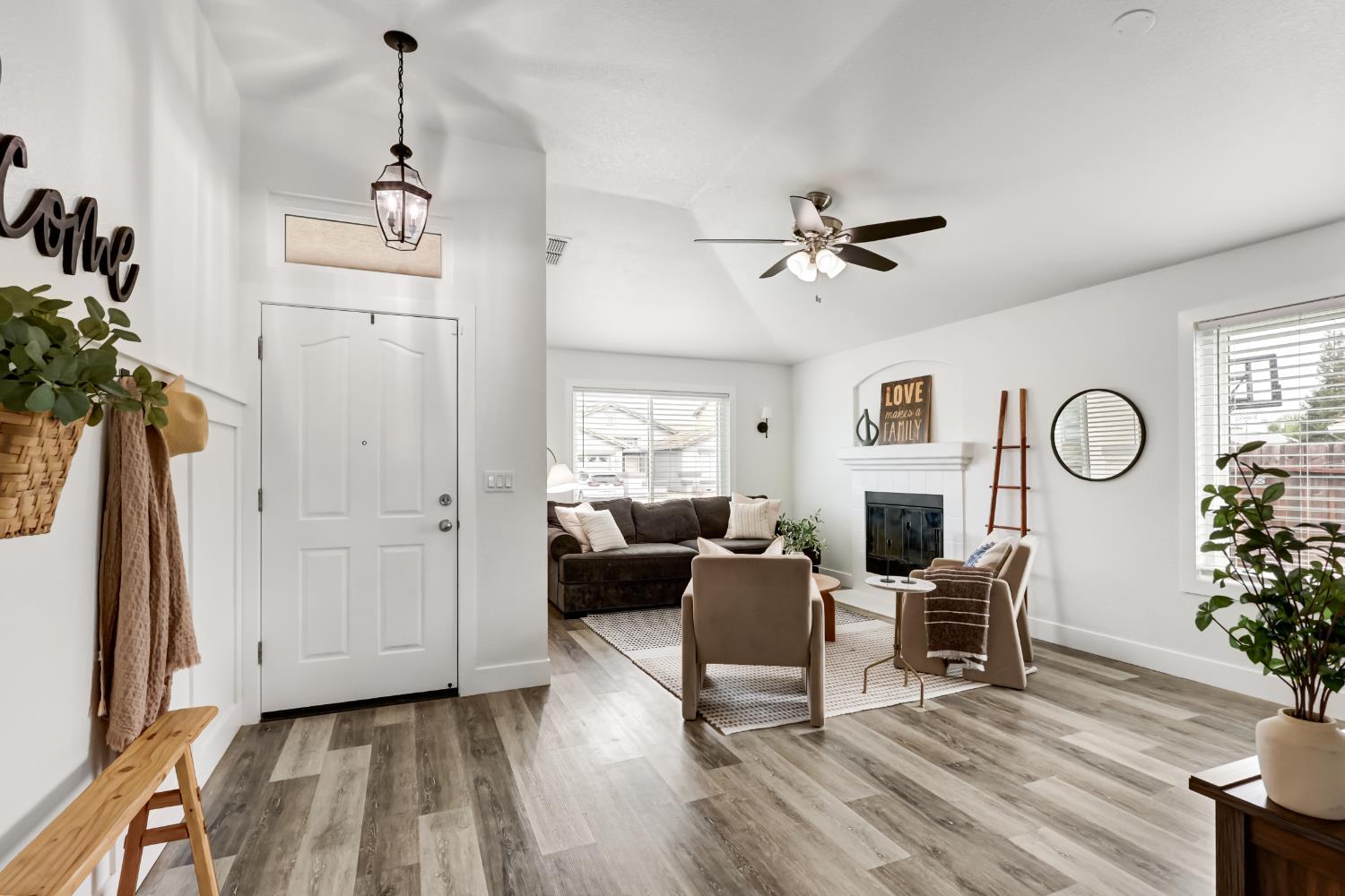 561240584_dcc53078-f267-4fbe-a2ba-6bd7d2532aaa.jpg