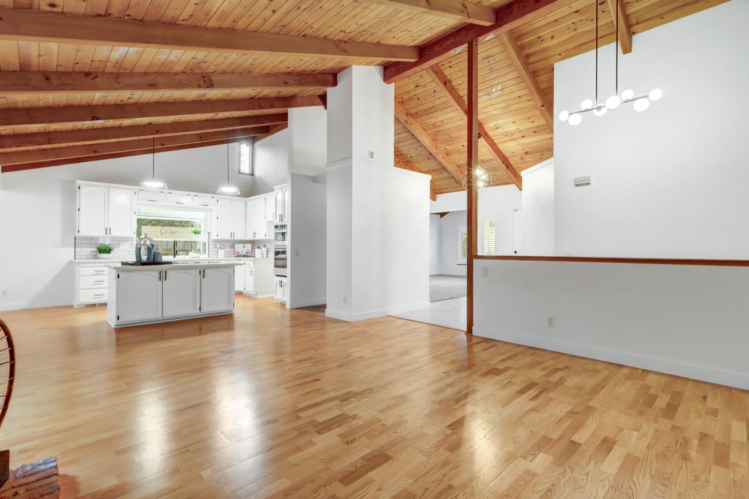561235311_af4edc18-73fd-48f0-ab31-9f6c3b29b335.jpg