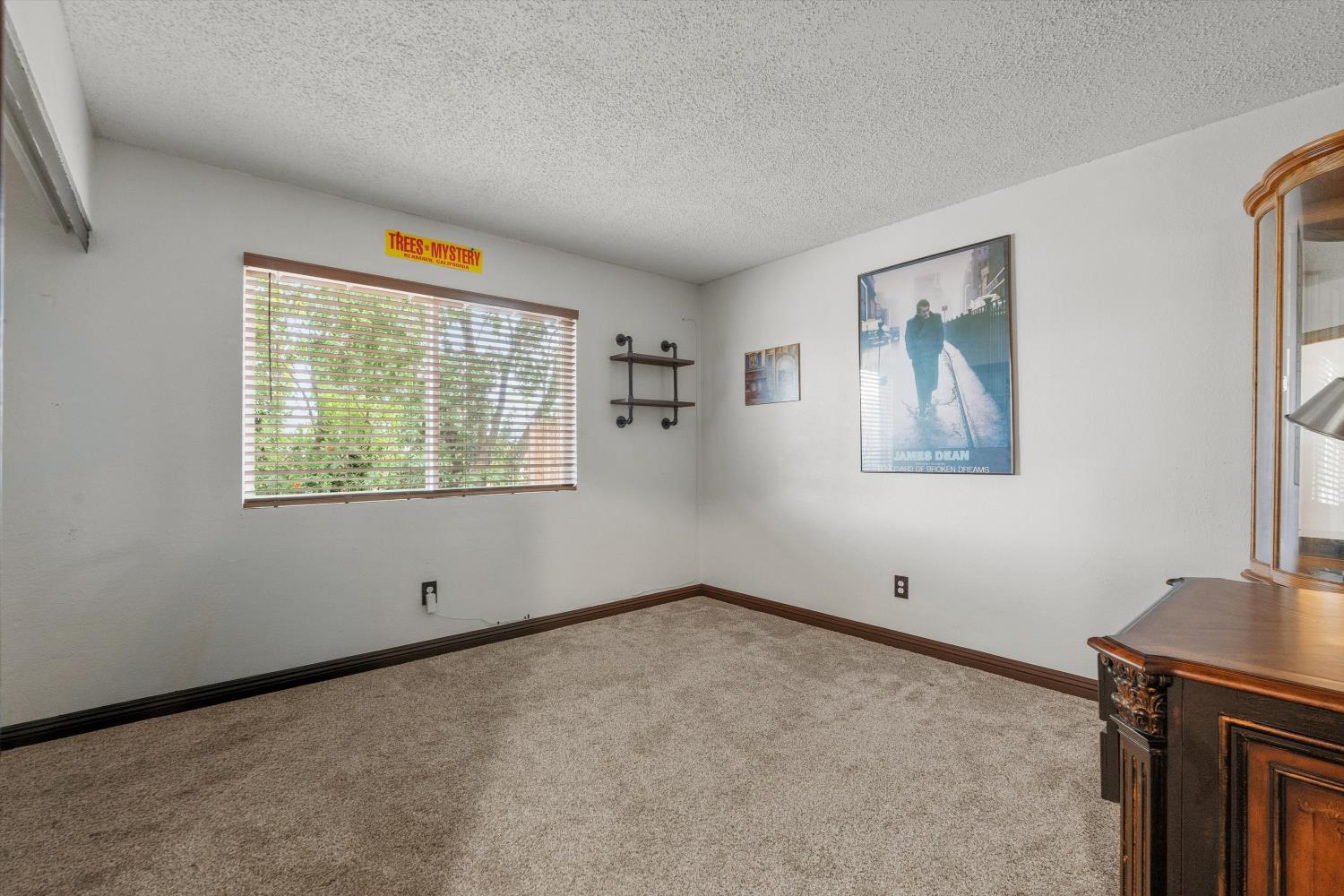 561242074_04197509-0aac-4ab0-9c08-0d51e454c07a.jpg