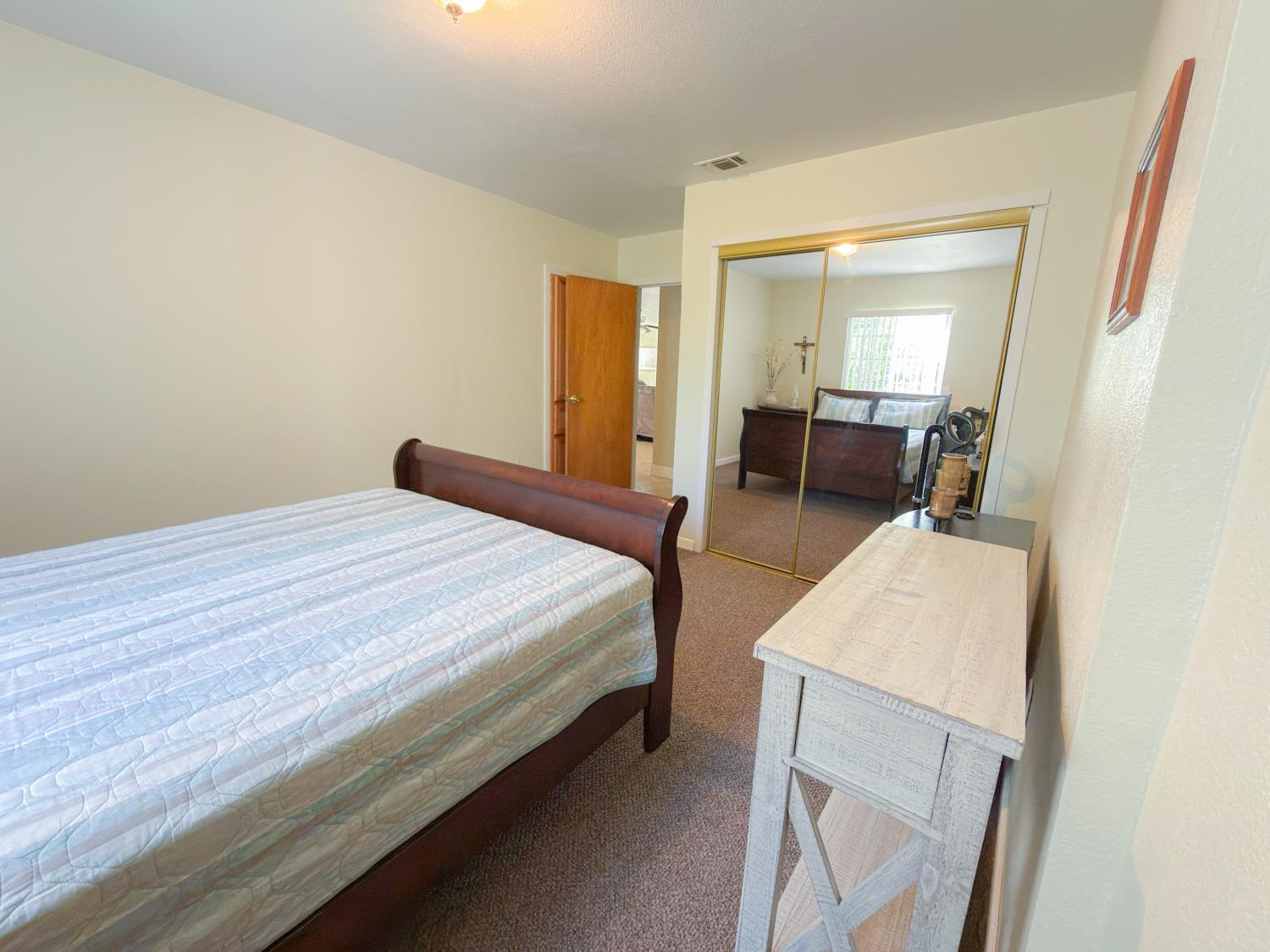 561241952_aadcbd11-712e-4bed-abd3-82ac8f899c5a.jpg