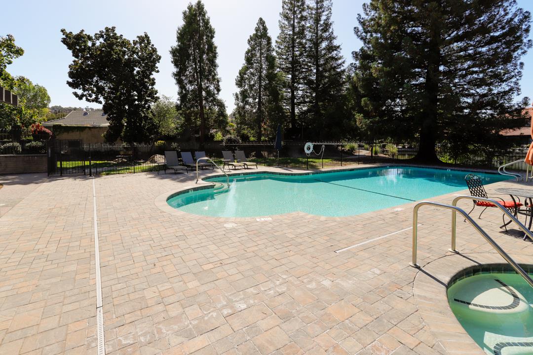 561242756_75cdd5d3-4bd5-43db-ab3a-5b82445079ae.jpg